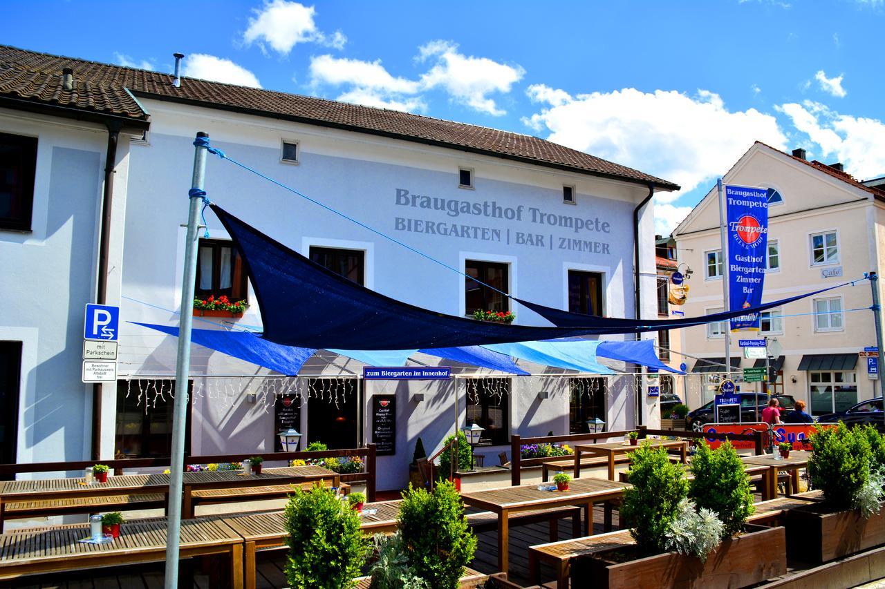 Braugasthof Trompete Hotel Eichstatt Exterior photo